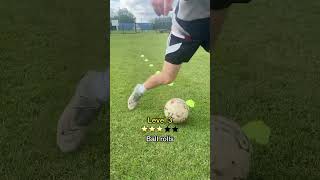 How to become a best dribbler in football [upl. by Ahcurb]