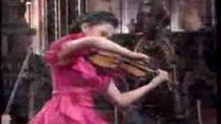 sarah chang plays Tchaikovsky violin concerto part1 [upl. by Cyprus]