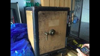 Locksmith Cracks Open An Old Safe And Uncovers Literal Treasure Inside [upl. by Assert]