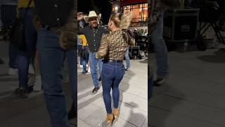 Flor y Mau llegaron partiendo la pista💃🏻🕺🏻😎 plaza baile laliber chihuahua [upl. by Almeria472]