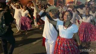 Así bailan los de la costa en Oaxaca  con rebozo y falda bailan en la costa [upl. by Netsrik]