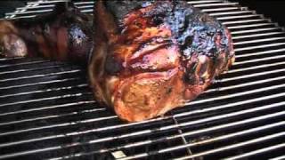 How to cook pork shoulder on a Weber barbecue [upl. by Ojoj303]