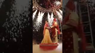 Sari duniya se jeet kar main aayi hu idhar youtubeshorts shorts wedding bridal bride groom [upl. by Whyte989]