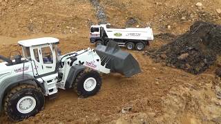 RC 114 Hydraulic MAN TGA 8x8 Dump truck  Wheel Loader XPower [upl. by Porte]