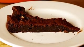 Bestes Schokokuchen Rezept  LouisaLu [upl. by Eytteb177]