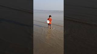 Somudro te ese ball niye khela r jhinuk kurono  sea beach youtubeshorts bengalivlog [upl. by Marchal]