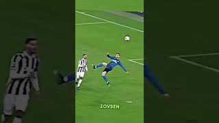 Ronaldo Bicycle kick🐐 football ronaldo cristiano ronaldoskils mrronaldo battleroyalegame [upl. by Ietta]