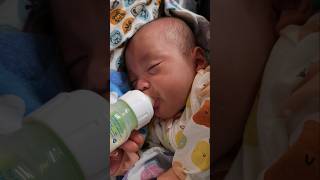 Should I start cradle Position newborncare babyfeeding babyshorts shortvideo baby [upl. by Aeriel223]