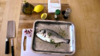 Pescado al horno con ajo y especias [upl. by Gerhardt498]