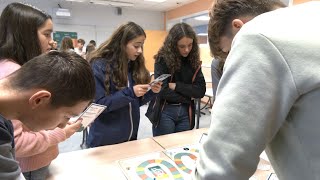 Un jeu de société pour valoriser les métiers de lindustrie auprès des jeunes filles [upl. by Corsiglia]