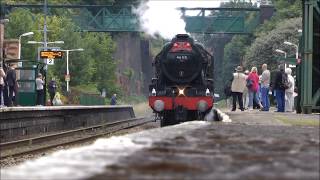 46115 quotScots Guardsmanquot with the quotWelsh Mountaineerquot at Frodsham 25th July 2017 [upl. by Samoht]