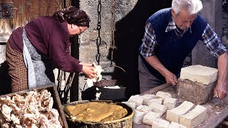 JABÓN artesanal con aceite usado y sosa Elaboración tradicional en el Pirineo en 1997 [upl. by Seidule]