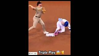 Jugada Histórica De La MLB Triple Pley mlbb mlb viralvideo [upl. by Ayikat]