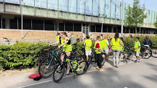 Fietsexamen op basisscholen verdwijnt ‘Heel jammer voor de leerlingen’ [upl. by Olatha323]