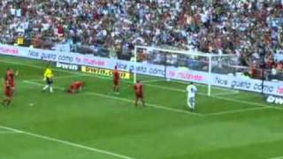 Real Madrid 83 Bayern Corazón Classic Match 2011 quotTogether for Africaquot [upl. by Annet410]