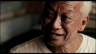 Mangia Prega Ama  Bluray Clip  Liz incontra Ketut [upl. by Sidnac122]