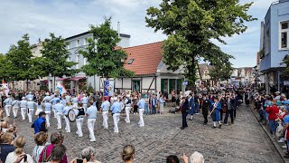 Warnemünder Woche 2024 startet mit dem 21 „Niegen Ümgang“ [upl. by Nnyled673]