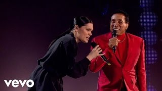 Smokey Robinson Jessie J  Cruisin Live At Edinburgh Castle2014 [upl. by Hogle]