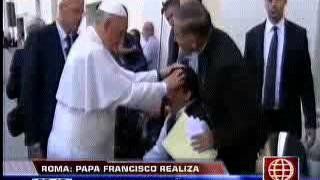 América Noticias  200513  Mire el exorcismo que realizó el papa Francisco a un niño [upl. by Nosduh]