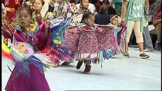 Tiny Tots  2016 Gathering of Nations Pow Wow  PowWowscom [upl. by Onifled]