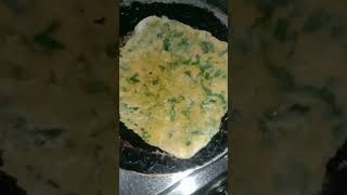 Methi ki bhaji ka yummy paratha newsong music foodcookingchannel tastyfood subscribe Karen [upl. by Zarihs530]