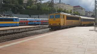 Regiojet Class 162  162112 arriving Praha Hlavní nádraží Station on 100924 [upl. by Akciret]