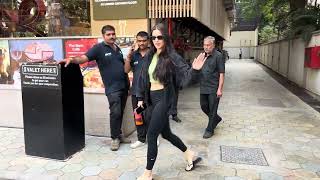 NATASHA STANKOVIC SPOTTED OUTSIDE FOOD SQUARE IN BANDRA  natashastankovic vrialvedio trending [upl. by Auerbach]