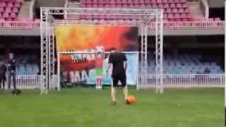 Lionel Messi Vs Robot Goal Keeper Who is better   Feed Me Football [upl. by Nels380]