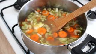 Kippensoep recept  bouillon [upl. by Imelida541]