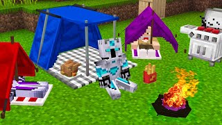 Kita Camping di Tengah Hutan Minecraft Malam Datang [upl. by Naired950]