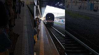 Stazione Roma Tiburtina treno 20395 delle ore 631 per Fiumicino Aeroporto [upl. by Sapers]