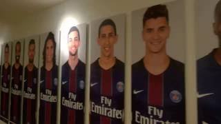 Visite des vestiaires du Parc des Princes le 08112016 [upl. by Turoff764]