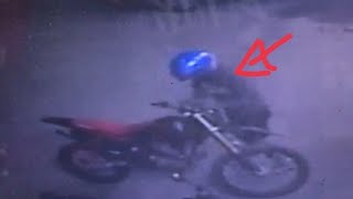 PENCURIAN SEPEDA MOTOR MILIK KARYAWAN MINI MARKET DI DELI SERDANG TEREKAM CCTV [upl. by Joe]