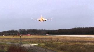 crosswind landing  Boeing 737800 scimitar winglets TUifly  Euroairport MLHBSL [upl. by Allets9]