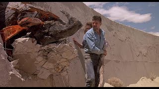 Tremors Full Movie Fact and Review in english  Kevin Bacon  Fred Ward [upl. by Coffin]