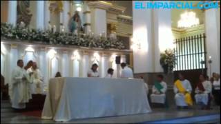 Realiza Arzobispo lavatorio de pies en Catedral [upl. by Leissam]