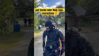 Laufsocken Regel oder Mag raus  Leerschuss  airsoftshorts airsoft airsofttips [upl. by Ycnay]