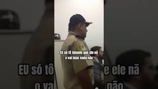 Comandante proteje seu subordinado da polícia [upl. by Anoirtac111]