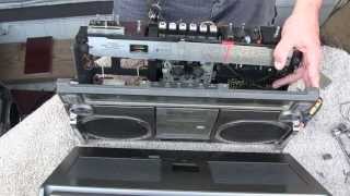 Conion CRC H58F inside boombox [upl. by Yacov903]