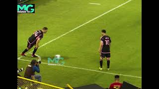 Las mejores jugadas de Lionel Messi 😱y el encuentro del Mágico González 🤩con él El Salvador messi [upl. by Nawyt]