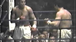 Muhammad Ali vs Karl Mildenberger 19660910 [upl. by Naujled]