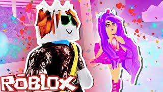 VALENTINES DANCE WITH A PRINCE  Royale High School ROBLOX Roleplay [upl. by Ycaj]