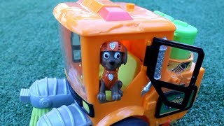 PATRULLA CANINA atrapa a los BASURILLAS PAW PATROL Patrulla de cachorros trash pack [upl. by Amara]