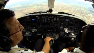 Citation V turbulence during landing Cockpit view [upl. by Eigna]