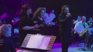 eM Band amp Mieczysław Szcześniak  Całe życie czekam na Ciebie  Koncert papieski LIVE [upl. by Oner]