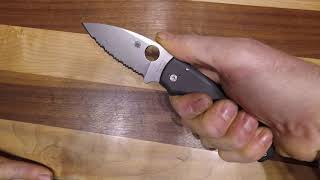 Spyderco Shaman Fully Serrated in CPM S30V with Black G 10 [upl. by Boycie546]