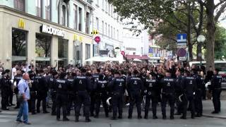 PAOK Saloniki Fans beim Schwedenplatz 30082012 [upl. by Anigger]