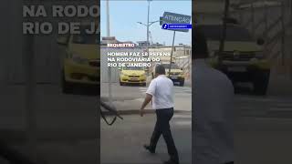 Bandido faz reféns dentro de um ônibus na Rodoviária do Rio shorts [upl. by Yzzik]