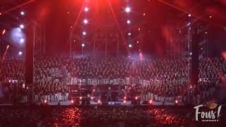 1000 choristes chantent Johnny Hallyday  Les Fous Chantants dAlès  2018  Medley [upl. by Chow]