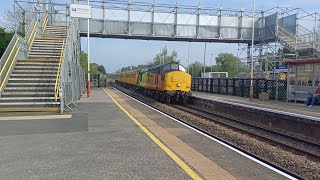 Class 37 test train passes Garforth with tones [upl. by Maia]